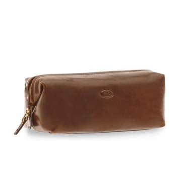 NECESSAIRE