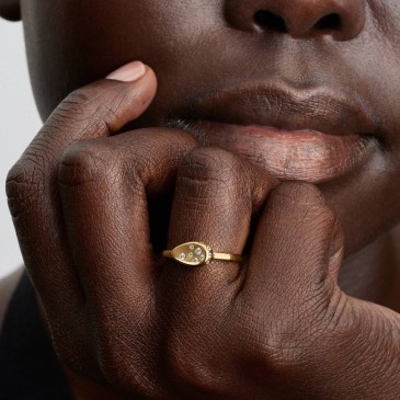 ANELLO SIGILLO PICCOLO CON PIETRE LUMINOSE