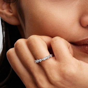 ANELLO FIOCCHI LUMINOSI
