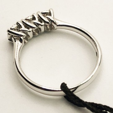 ANELLO TRILOGY NODO D'AMORE KT. 0,16 G VS