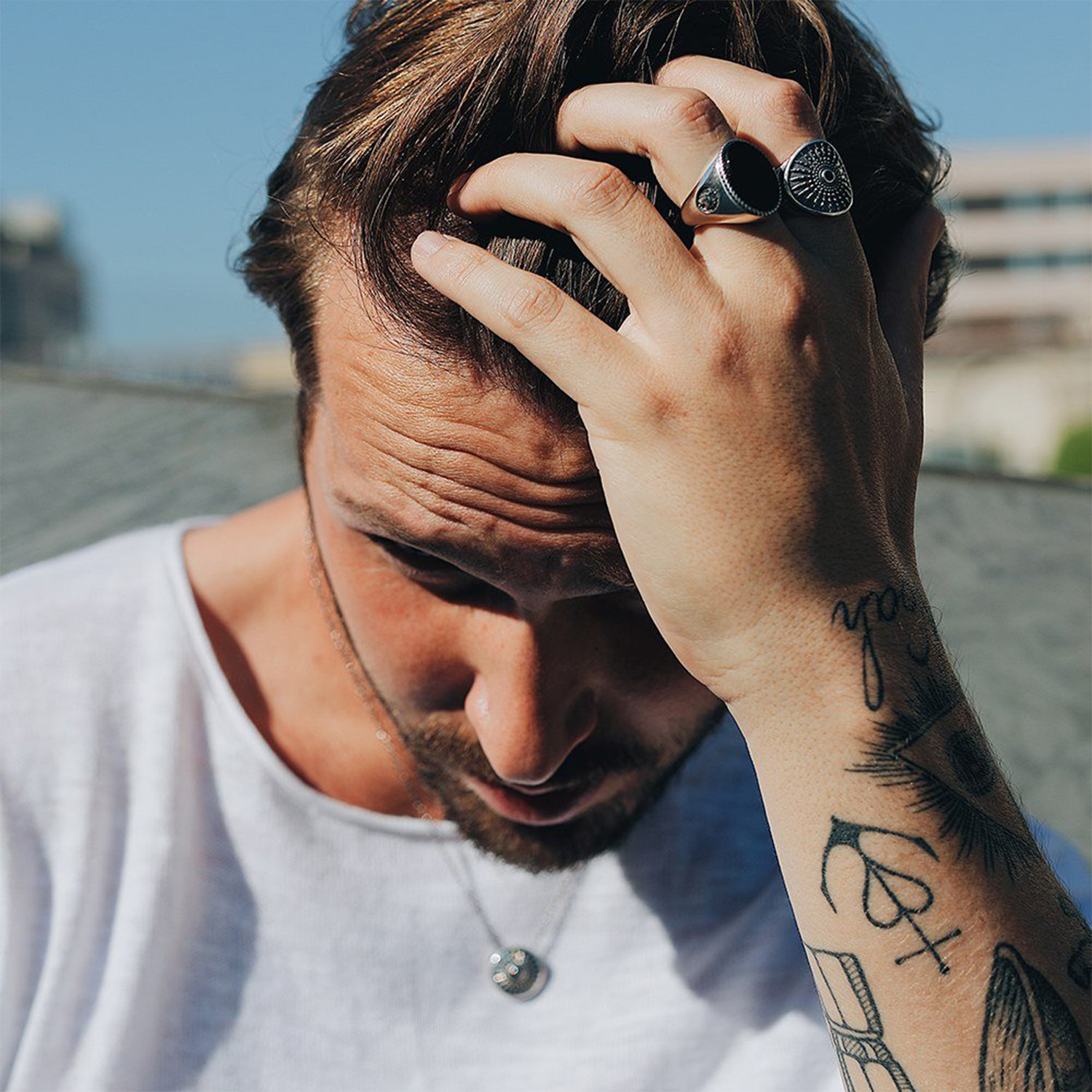 ANELLO OVALE GEMMA NERA