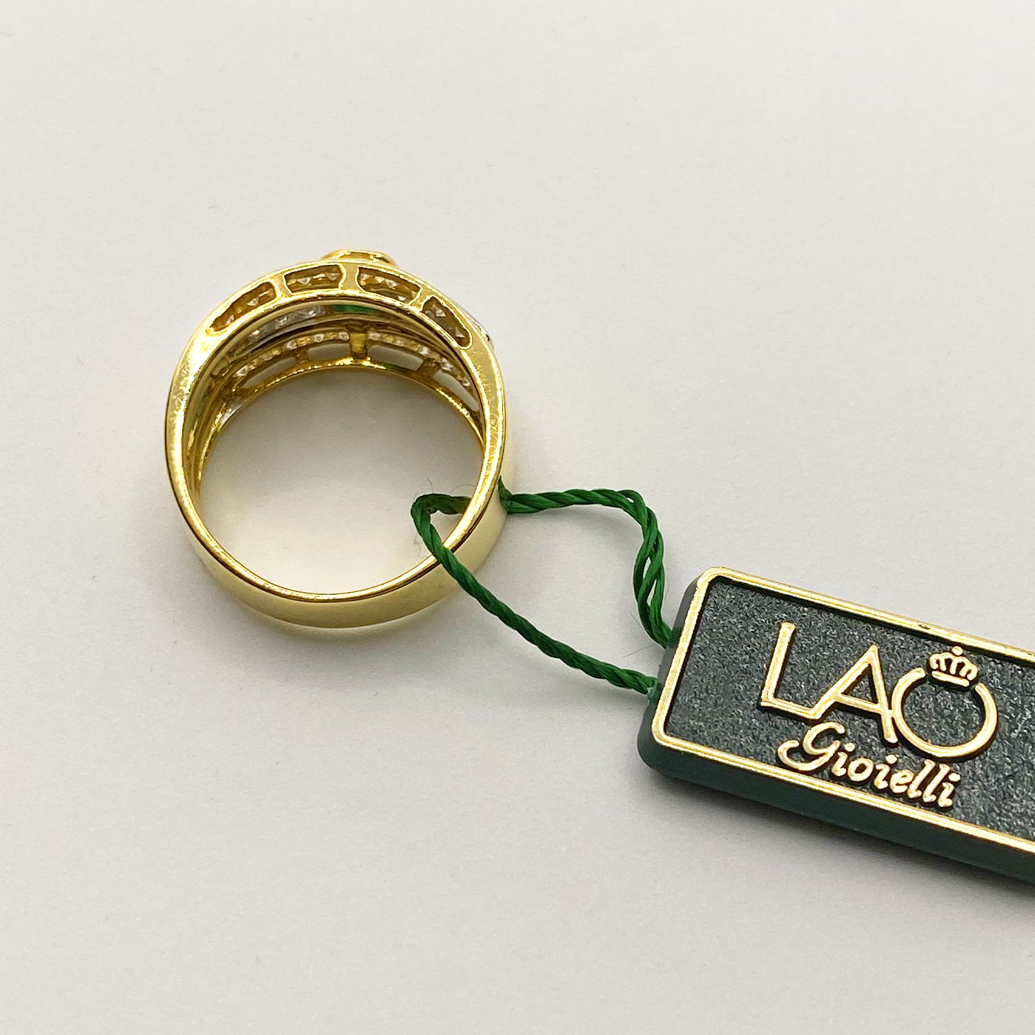 Anello donna brillanti e smeraldi