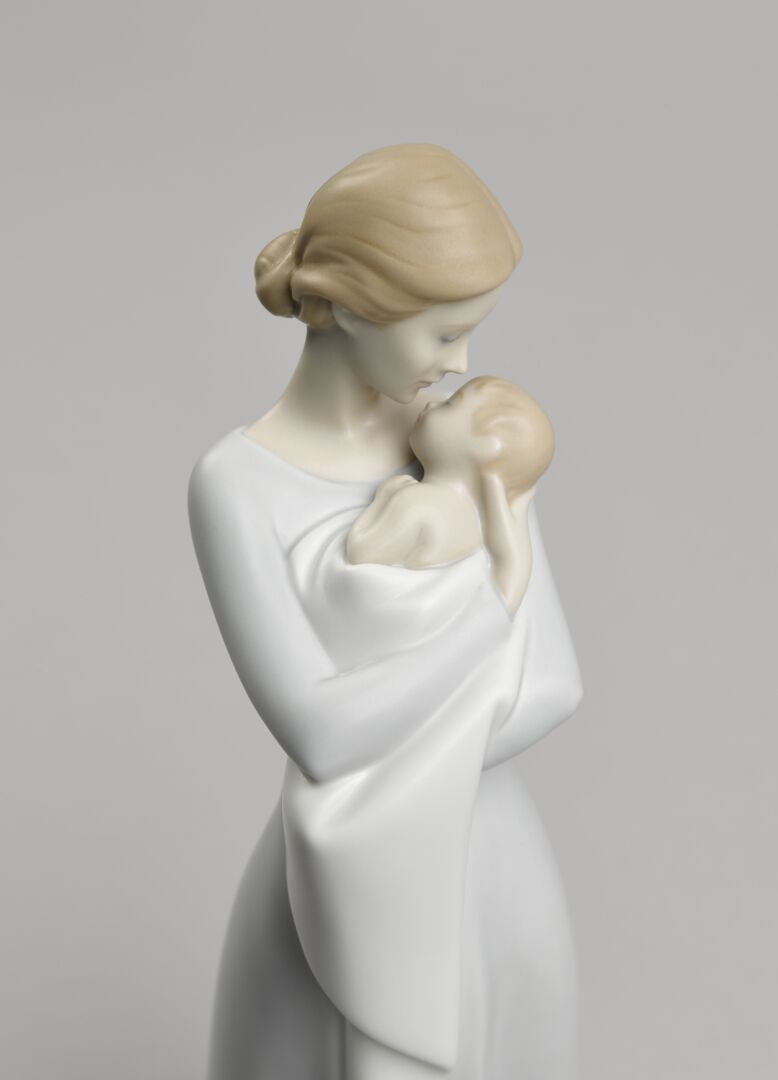 ABBRACCIO MATERNO