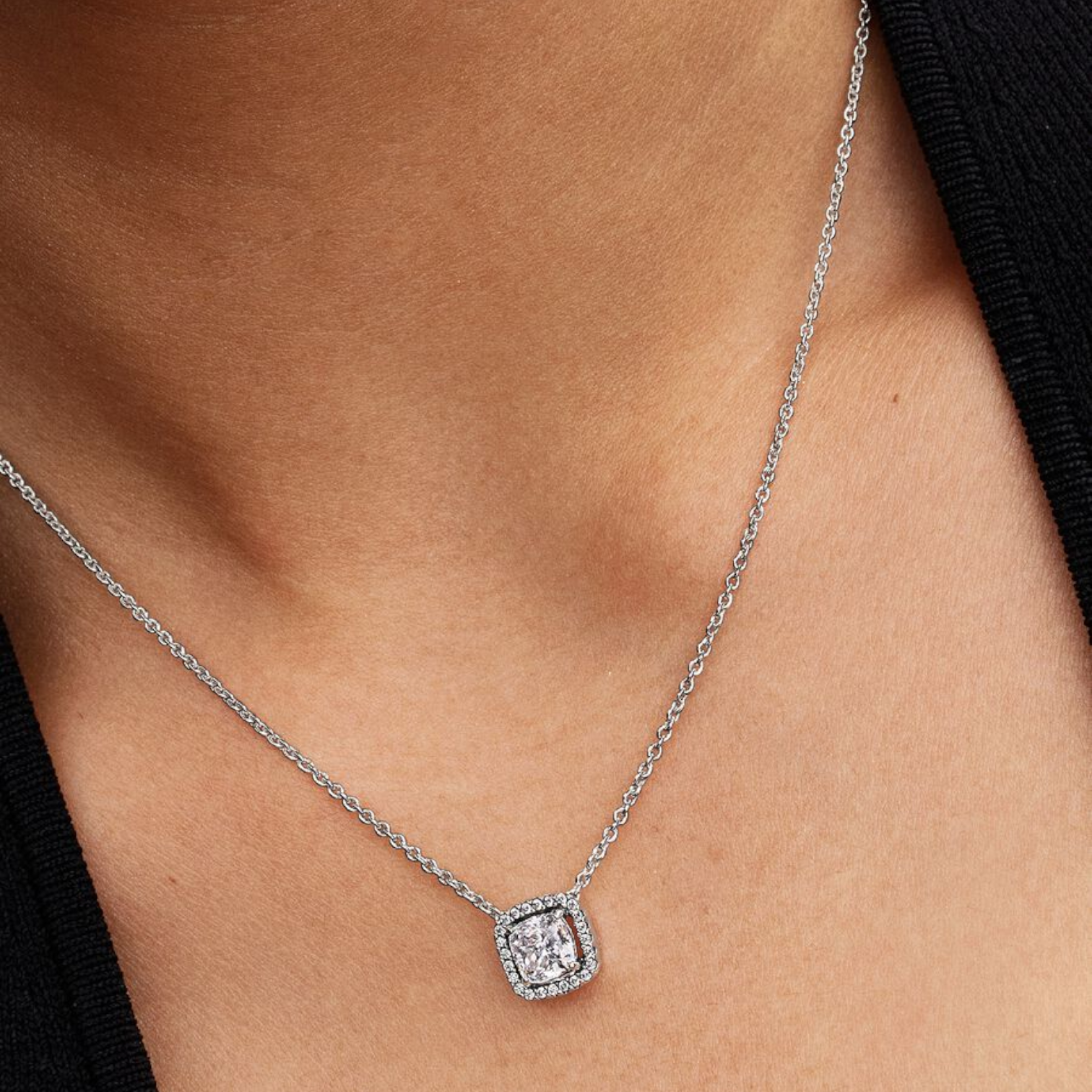 COLLANA PUNTO LUCE QUADRATO E PAVÈ