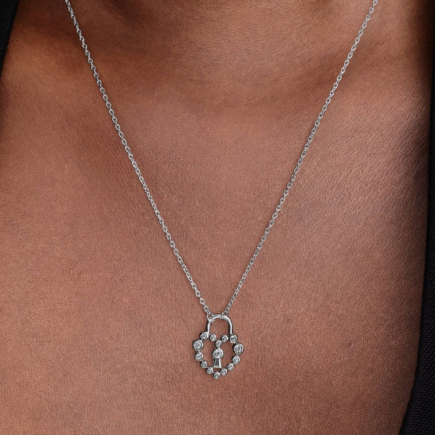 COLLANA LUCCHETTO CUORE LUMINOSO