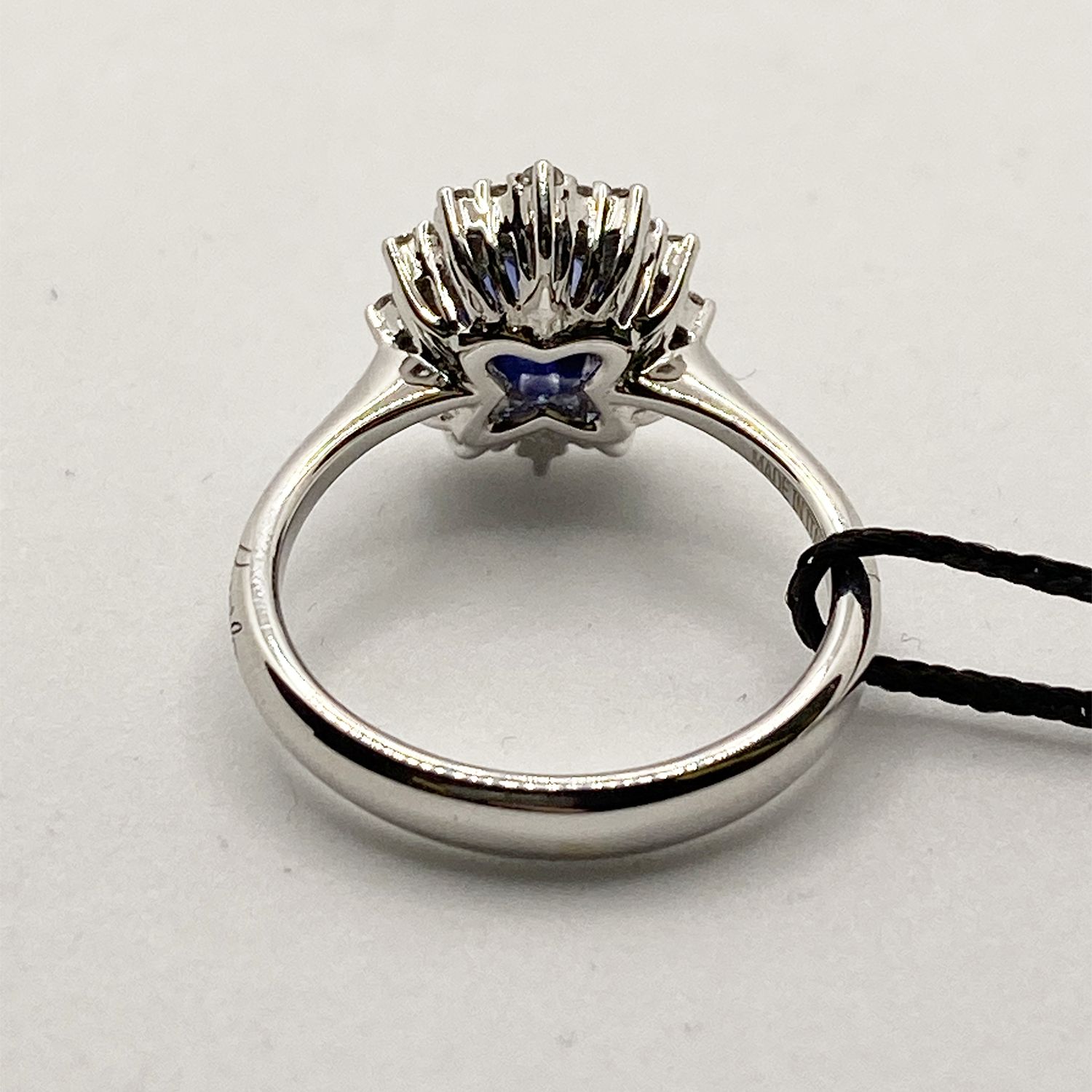 ANELLO CESTINO OVALE Z.BLU CT 1,22 BRILL 0,37